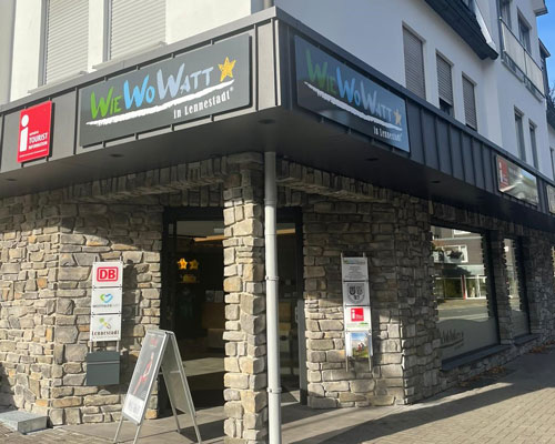 Gebäudefront des alten Bahnhofs in Lennestadt